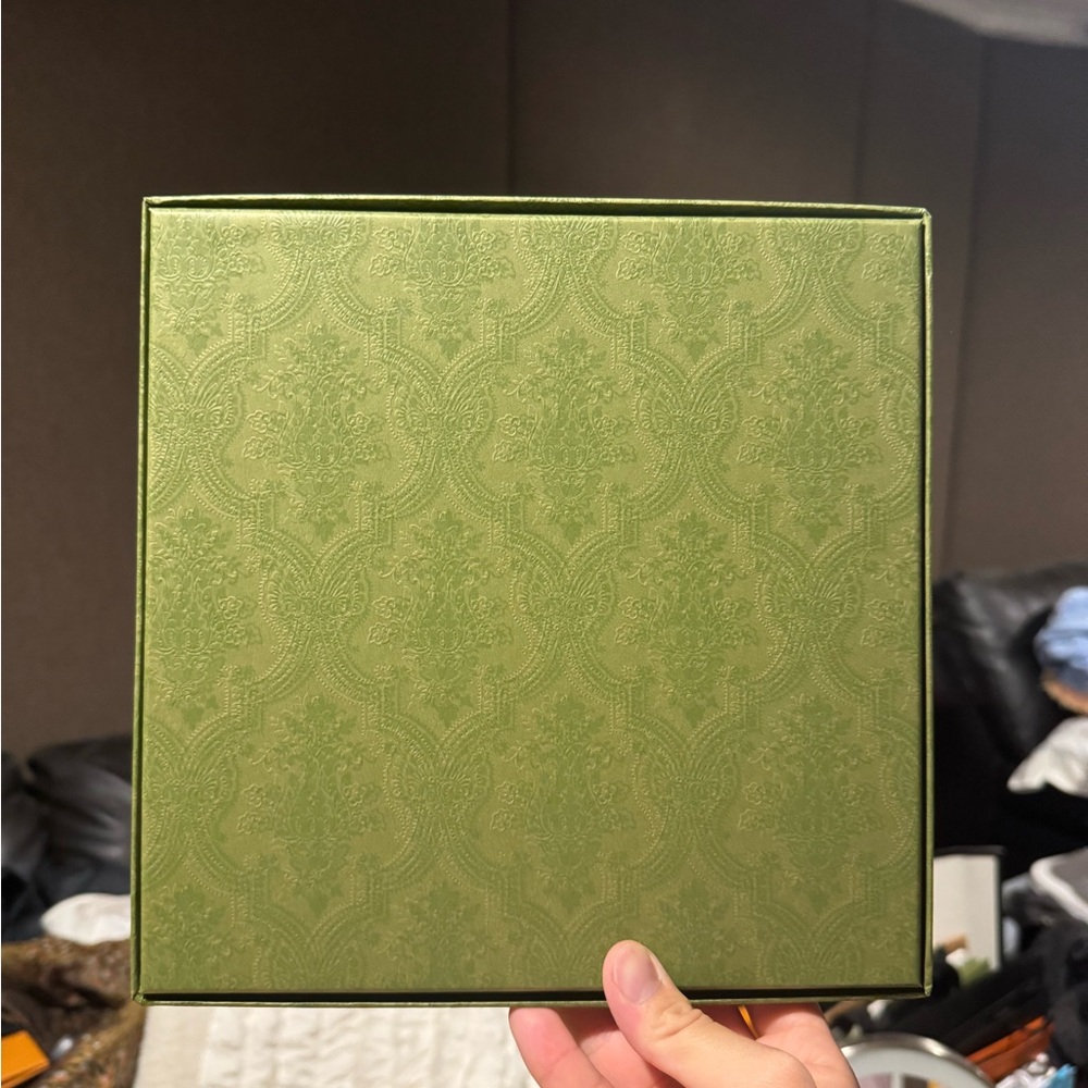 Gucci Green Patterned Box - Picture 2 of 8